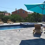 Apartamento Apartmant Franica With Heated Pool And Jacuzzi Privlaka (Zadar)