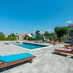 Apartmant Franica With Heated Pool And Jacuzzi Apartamento Privlaka (Zadar)