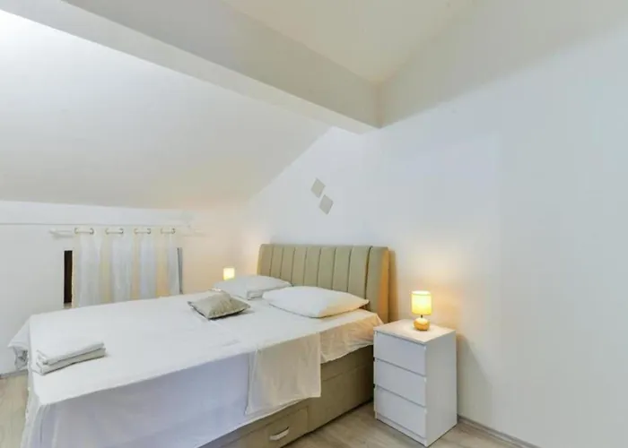 Апартаменты Apartmant Franica With Heated Pool And Jacuzzi