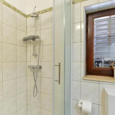 Apartmant Franica With Heated Pool And Jacuzzi Privlaka (Zadar)