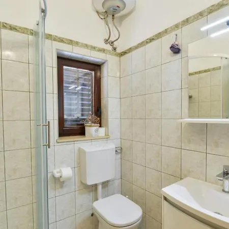 Apartmant Franica With Heated Pool And Jacuzzi Appartement