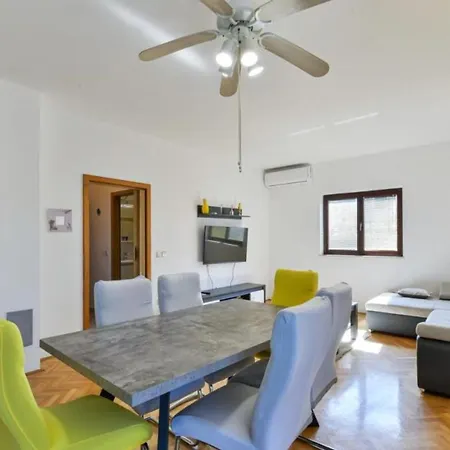 Appartement Apartmant Franica With Heated Pool And Jacuzzi Privlaka (Zadar)