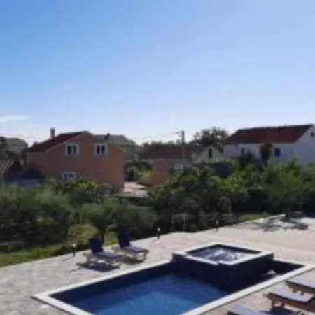 Appartement Apartmant Franica With Heated Pool And Jacuzzi Privlaka (Zadar)