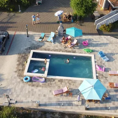 Appartement Apartmant Franica With Heated Pool And Jacuzzi *