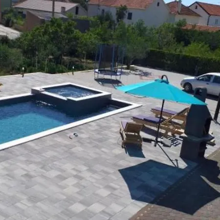 Apartmant Franica With Heated Pool And Jacuzzi * Privlaka (Zadar)