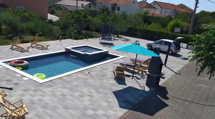 Apartmant Franica With Heated Pool And Jacuzzi Appartement Privlaka (Zadar)