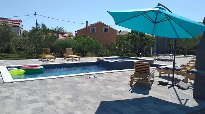 Lejlighed Apartmant Franica With Heated Pool And Jacuzzi Privlaka (Zadar)