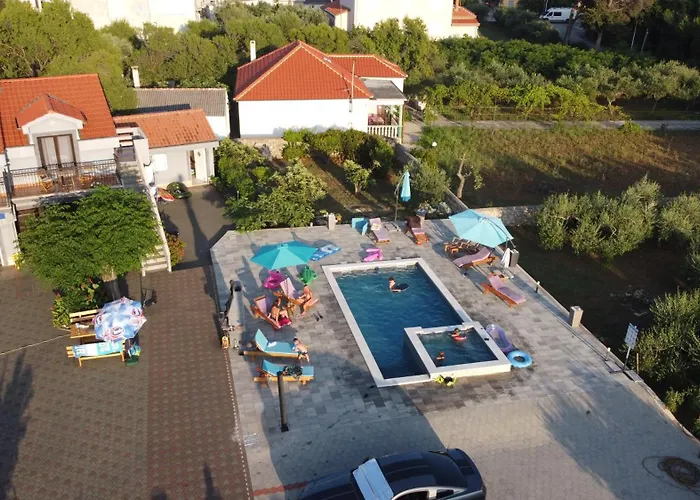 Lejlighed Apartmant Franica With Heated Pool And Jacuzzi *